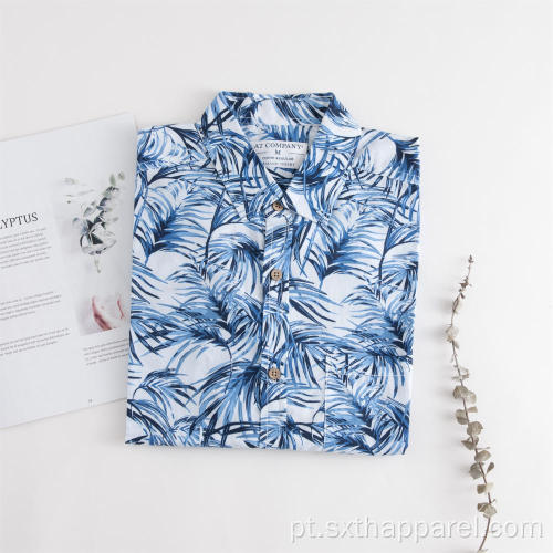 Camisa masculina de manga curta com estampa vegetal